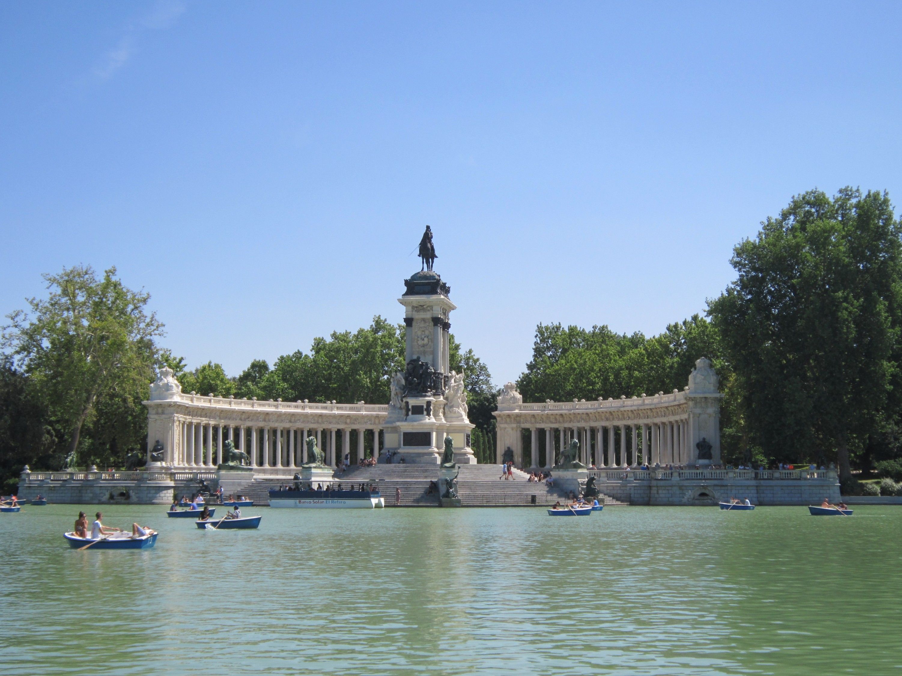 Monumento a Alfonso XII, Parque del Retiro, Madrid