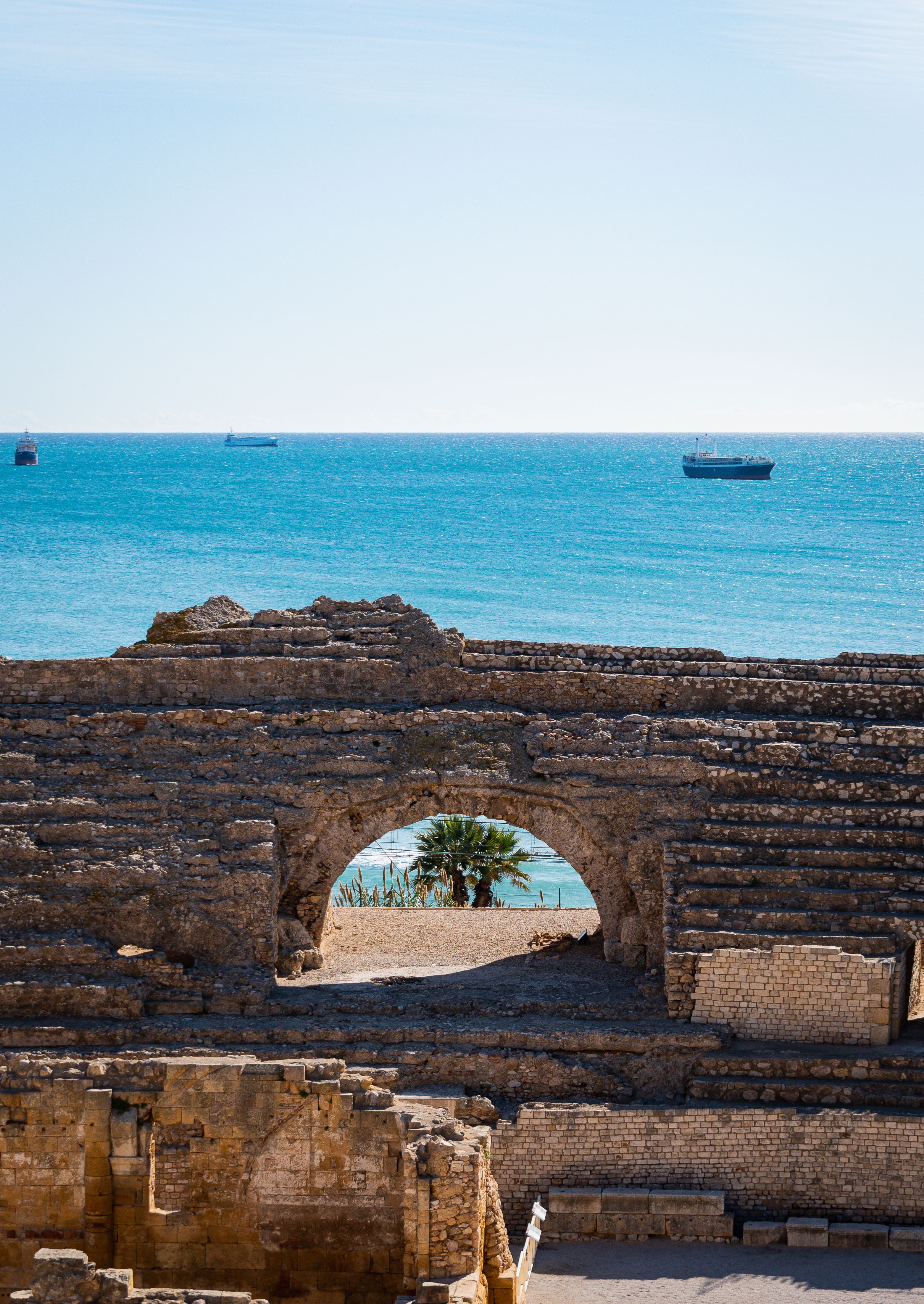 Anfiteatro romano de Tarragona junto al mar